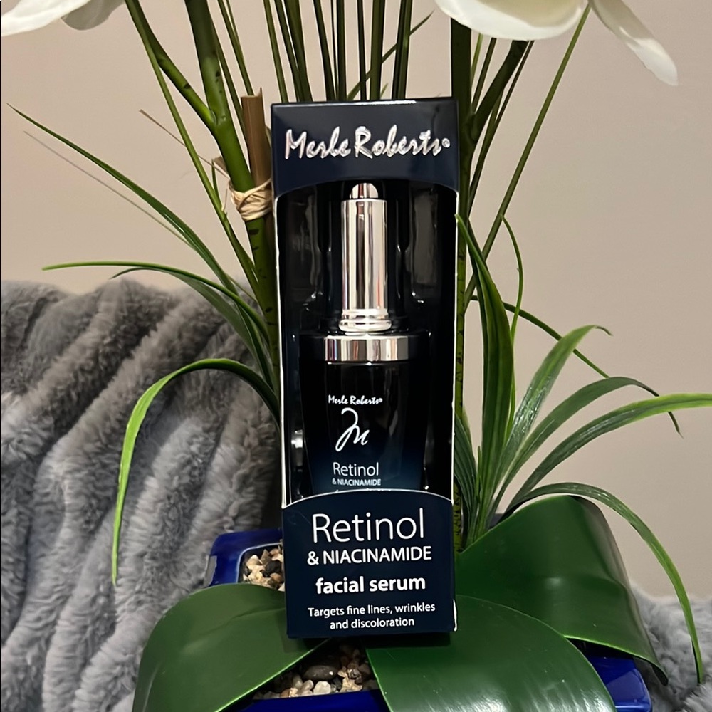 Merle Roberts Retinol and Niacinamide Serum New retail $56